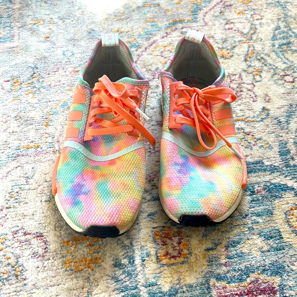 Tie dye adidas NMD’s